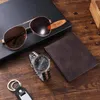 Relojes de pulsera Moda para hombre Reloj de cuarzo marrón / negro Juego de regalo de 3 piezas con gafas de sol Relojes de billetera Paquete hermoso Reloj de San Valentín