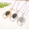 Pendanthalsband Trendiga kvinnors kvinnliga tröja kedja Long Necklace Fashion Jewelry Black Rhinestone Leaf Form 2023