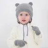 Hats 2 Pieces/set Of Solid Color Knitted Baby Hat Gloves Set Ear Protection Double Pompom Girl Boy Beanie Winter Stretch Childre