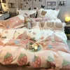 Beddengoed sets driedimensionale sneeuwvlok aardbei poeder dubbelzijdig fluwelen melkbed vierdelige slaapkamer quilt cover laken