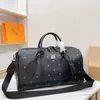 Stora kapacitetsdesigners Duffel Bags Men Womens Outdoor Packs Travel Handväskor Holiday Crossbody Storage Bag Tops Quality Gift CC