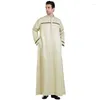 Этническая одежда Мужская мусульманская масличная халата ежедневная повседневная пригородная воротничка арабская средняя восточная африка мода 2023