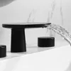 Rubinetti per vasca Rubinetto per lavabo Nero opaco Doppia maniglia Cascata per bagno Installazione su tutto l'ottone freddo e rubinetto