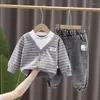 Kläder sätter hösten 0-4-årig rand Fake Three Piece Children's Suid Solid Color Letter Top Jeans Two Baby Sportswear
