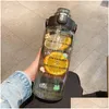 Wasserflaschen 2L Große Kapazität Flasche St. Tasse Hochtemperatur-Kunststoff Zeitskala Frosted Outdoor Sports Student Paar Drop Deliver Dhlqr