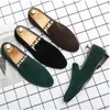 Mannen loafers schoenen suede lage hakken vaste kleur comfortabele casual retro slijtage mode alledaagse all-match klassieke schoenen da024