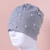 Berets Spring Fashion Beanie Hats Женщины девушки жемчужные страза Теплые черепа Кэпс Турбан Каннет Шляпа Хип Хоп Хлопко Слешли