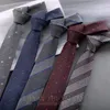 BOW Ties Brand Fashion 7 CM полосатый галстук для мужчин Формальный бизнес -галстук годовщина. Случайный мужской подарка Gravata с коробкой