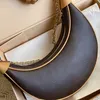 Hobo Loop Bag Bag Womener مصمم حقيبة يد كرواسان سلسلة كروسوديس نصف مون إبط محافظات كبيرة القدرات القابلة للإزالة 2828