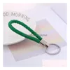 Keychains Lanyards 71 ​​Färger PU -läder flätat vävt nyckelringslingringar passar DIY Circle Pendant Key Chains Holder Car Keyrings Je Dhgdu