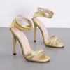 Sandaler 2023 Kvinna Sexig elegant lyx Ankel Strappy Golden 12cm höga klackar Öppen tå bröllop prom fest klänning skor zapatos