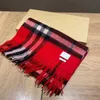 2021 Ny topp Dam Man Designer Scarf modemärke 100% Cashmere Scarves För Vinter Dam och Herr Långa omslag Storlek 180x30cm Julklapp