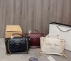 Modna luksusowa torba CC Torebka z klapką Vintage Channel Torby na ramię Popularne duże torby na zakupy Kobiety Prawdziwa skórzana torba na ramię Designer Bages Czarna pikowana torebka Cross Body