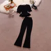 Pantaloni a due pezzi da donna 2 Completi Camicia da donna con scollo a U Ruffles Crop Tops High Wasit Wide Leg Pans Femme Roupas Set Chic Suit 2023 Summer