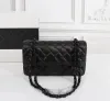 2023 Luxury Handväskor axelkedja Kvinnor Flap Designer Handväska Totes Väskor Plånbok Kontrollera Velor Thread Purse Dubbla bokstäver Solid Hasp Stylish Fashion Tote