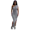 Summer Ribbed Dress Women Spring Bodycon Dresses Sexig diagonal krage delad l￥ng kl￤nning solid ￤rml￶sa mager kl￤nningar nattklubb party slitage 9182