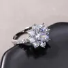 Anneaux de mariage créatif mignon flocon de neige plaqué argent pour les femmes brillent blanc CZ pierre incrustation bijoux de mode fête cadeau anneau