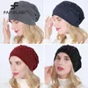 Basker mode kvinnor pärlor borr beanies hatt elastisk turban höst vinter varm stickad pullover hög mössa skallies hip hop bonnet