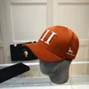 Klasik Tasarımcılar şapka casquette lüks Düz Renk Mektup Nefes Alabilir Kadın Erkek hediye Kapaklar Moda Beyzbol güneşlik Kap Spor Açık Seyahat güneş şapkası çok iyi