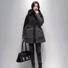 Parkas en duvet pour femmes Version coréenne de la veste rembourrée à la taille Impression à capuche en vrac chaud mi-long Mode Wome 230112