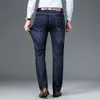 Heren jeans klassiek ontspannen fit flex Jean heren herfst winter high taille business casual klassieke zwarte blauwe denim broek 230113