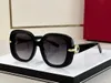 Kadın Güneş Gözlüğü Kadınlar Erkekler Güneş Gözlükleri Erkek Moda Stili Gözleri Koruyor UV400 lensi rastgele kutu ve kasa ile 058 R07Q