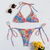 Menas de banho feminina Biquíni floral Micro 2023 Bandagem Swimsuit Strings Mulheres BIQUI HALTER BAIL MENO DE BAIO SUMPLAR