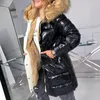 Kvinnor Down Parkas 2023 Vinter tjock bomull vadderad jacka mode casual kvinnlig ytterkläder eleganta huva rockar damer varma jackor