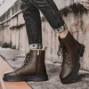 Botas para hombre Moda de nieve Zapatos de plataforma de cuero natural Botas de tobillo de vaquero Masculinas Zapatos Hombre Felpa cálida