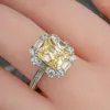 Anneaux de mariage de luxe plaqué argent carré de fiançailles pour femmes brillant jaune CZ pierre incrustée bande bijoux de mode cadeau de fête