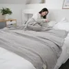 Cobertores de malha de cama lisa cobertor macio e elegante colcha para um bom sono em casa viagens como um presente de férias