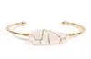 Couleur or jaune clair fil enroulé forme irrégulière pierre de cristal bracelet ouvert Style ethnique