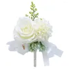 Flores decorativas brancas boutonniere corsage de casamento pulseira de rosa vermelha artificial para homens de dama de honra Botão dos hóspedes Acessórios para o casamento