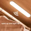 Lámparas de mesa para debajo de la luz del gabinete, lámpara de noche recargable con Sensor de movimiento LED PIR para armario, cocina, dormitorio, armario