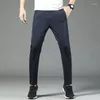 Herenbroek ademend casual mannen slanke fit mode broek mannelijk merk kleding plus maat 28 33 36 38 2023 zomer dunne mesh