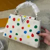 Capucines BB Designer läderhandväskor Kvinnor Tygväska axelväskor shopping handväska snygga polka prickar crossbody plakes koppling b178q