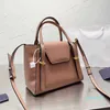 2023-Designer Luxury Women Tote Bag Fashion Versatile Handväskor axel crossbody väskor handväska totes stor kapacitet sadel plånböcker 7a kvalitet