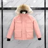 Down Coat Designer Down Płaszcz Kurtka zimowa chłopiec dziewczyna kurtki odzieżowe z odznaką grubą ciepłą warstwa zniszczającą dzieci parkas moda klaska