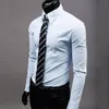 メンズドレスシャツ男性秋の長袖カジュアルエレガントなワークシャツビジネスソリッドカラーボタンスリムコットンプラスサイズのシャツ人