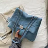 Abendtaschen V-Line Big Denim Canvas Crossbody für Frauen 2023 Trendkette Hohe Kapazität Schulterhandtasche Trending