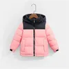 2022 Inverno novo designer infantil casaco para meninos para meninos Raccoon Pele grossa quente para beb￪s casacos meninos Jackets Anos Anos de moda de moda adolescente parka