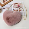 Evening Bags Fashion Women's Chain Plush Heart Bag Cute Girl Crossbody Peach Heart-shaped Love Soft Fur Handbag Fuzzy Shoulder