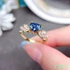 Cluster Rings Valentine Gift 2023 Heart Style Blue Moissanite Ring 925 Silver Lab Diamond Women Wedding Party Love Good