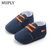 Eerste wandelaars baby peuter schoenen zachte zool babyschoenen sport casual schoenjongens meisjes comfortabel wandelen buiten canvas sneakers mode 230114