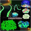 Decoraciones de jardín 100 piezas Decoración Piedras luminosas brillan en guijarros decorativos oscuros Decoración de peceras al aire libre Pebble Rocks Aquarium M Dho21