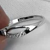 Klusterringar Kvinnors hjärtform Simulerad röd granat 925 Sterling Silver Ring Crystals Decorated Jewelry Gift R623