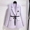 P-ra Designerkleidung Top Damenanzüge Blazer Mode Premium Anzugmantel Übergröße Damenoberteile Mäntel Jacke Senden Sie Belt313r