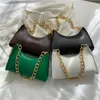 Kvällspåsar mode kvinnors väska krokodilmönster axel trendig all-match handväskor för kvinnor 2023 lyx läder tote