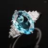 Bröllopsringar Fashion Plated Oval Water Blue CZ Stone Ring Micro Paled Rhinestones for Women Girls Party Jewelry O4M689