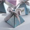 Blue Triangle Candy Box för bröllopsfest gynnar gåvor papper baby shower dekoration present wrap